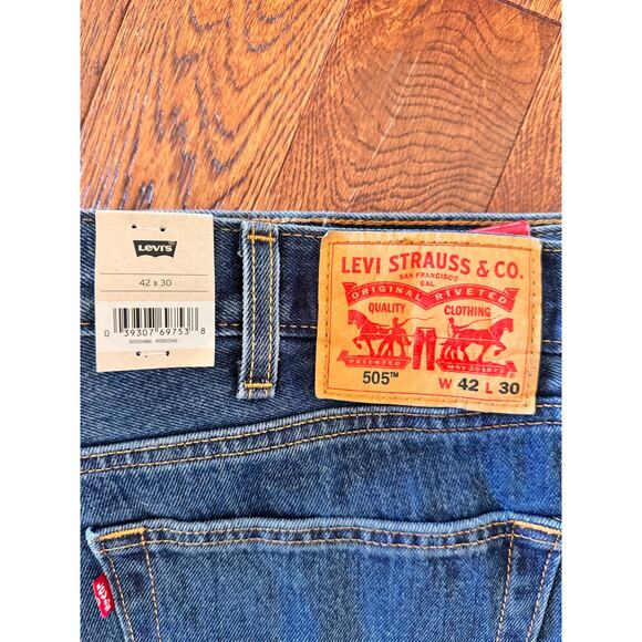 NWT Levi Strauss 505 Jeans Mens Size 42x30 Straight Leg Regular Stretch Denim - Picture 1 of 10